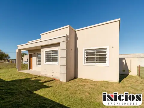 2 Hermosas casas a estrenar - C1105