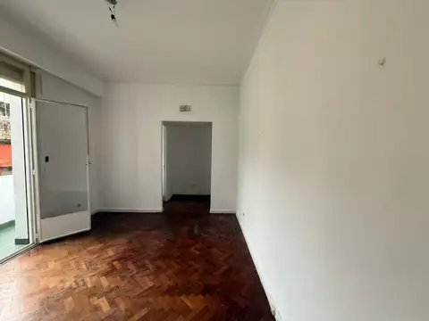 Beruti 2700, Piso 2