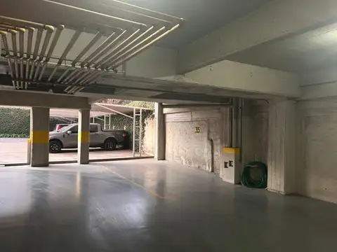 Venta cochera cubierta en Haedo Norte, a metros de la Estación