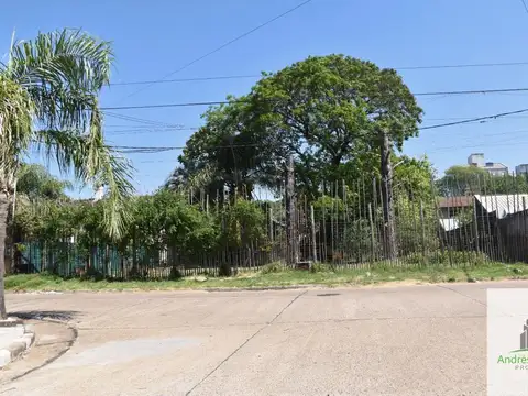 Excelente terreno en venta de 833.73m2 a metros de Av. Eva Perón