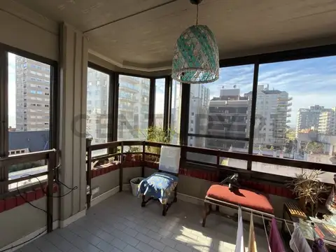 Viamonte 2100, Piso 5