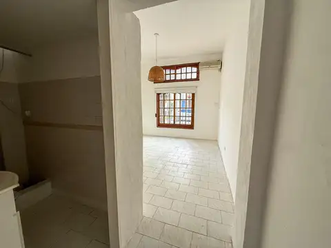 Depto Tipo Casa en Venta 40 años