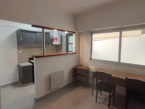 Departamento monoambiente con patio, alquiler 24 meses