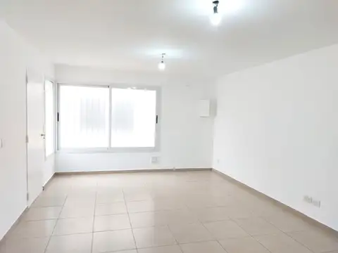 Departamento en Alquiler en Maipu, $ 650.000