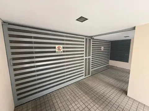 VENTA COCHERA BALCONES DE COFICO CON BAULERA