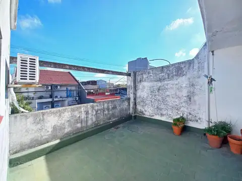 Depto Tipo Casa en Venta en Parque Avellaneda, USD 119.000