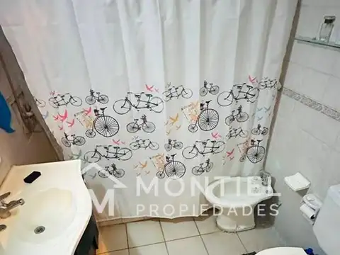 Casa Chalet  en Venta en Ciudad Jardin, Tres de Febrero, G.B.A. Zona Oeste