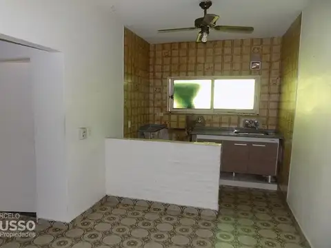 Casa 2 ambientes con 1 baño