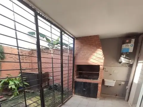 CASAS - DUPLEX - OTRAS ZONAS, RESISTENCIA