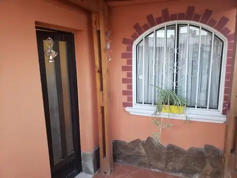 VENTA CASA DOS DORMITORIOS CON DPTO