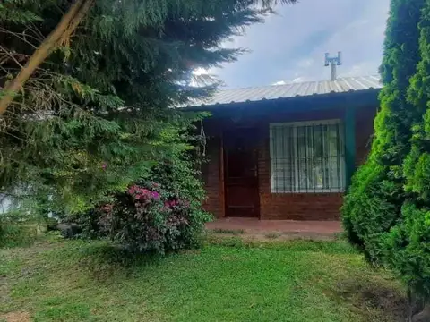 Los Mirlos 1700, Piso 0