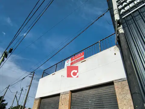 Av. 520 E/152 y 152 BIS-Local comercial en alquiler de 140 m2
