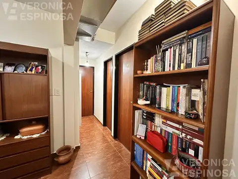 Departamento cuatro ambientes en venta, en Moron