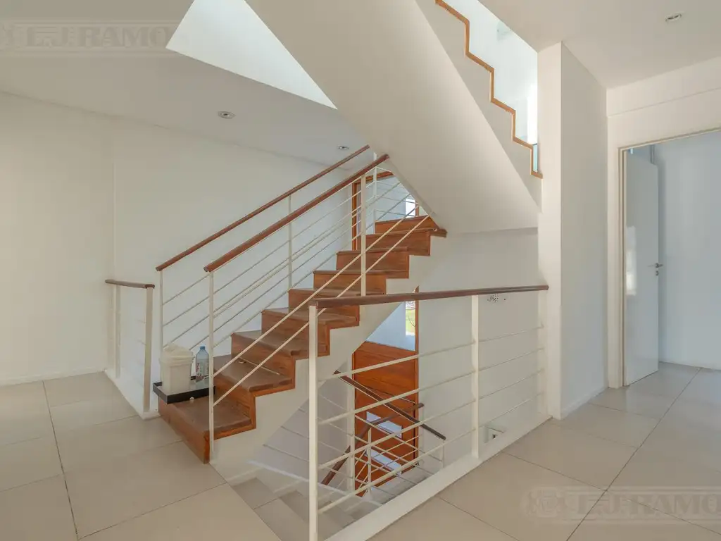 Casa con 4 dormitorios  en alquiler en   Los Sauces - Foto 22