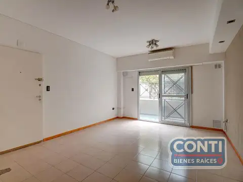 Depto Tipo Casa en Venta en Parque Chacabuco, USD 150.000