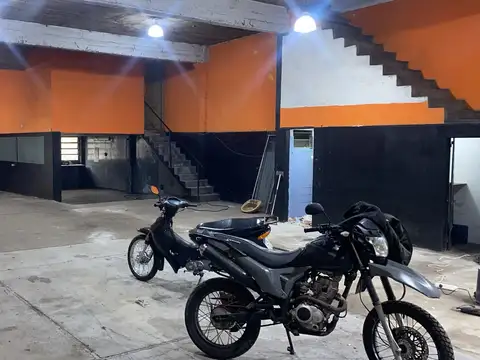 Galpon en Alquiler en Lomas de Zamora, $ 1.700.000