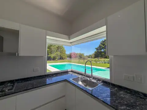 Casa en Alquiler de 4 dormitorios
