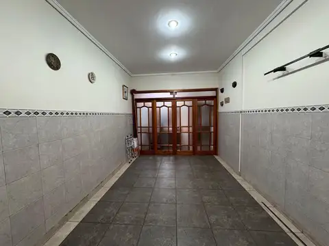 Depto Tipo Casa en Venta en Lanus Oeste, USD 159.000