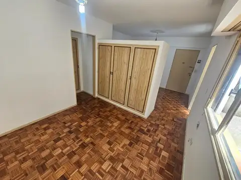 Alquiler - monoambiente (dividido) - Balvanera