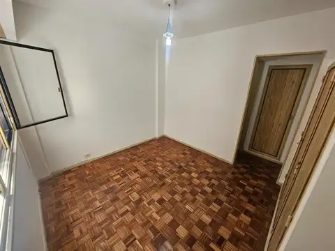 Departamento en Alquiler en Balvanera, $ 490.000