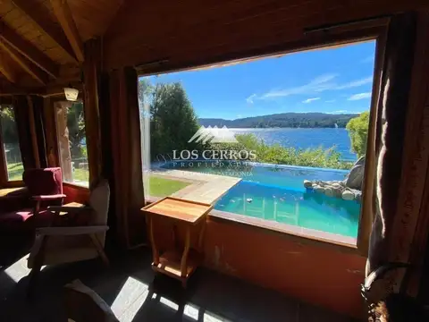 Casa en Venta con 3 cocheras