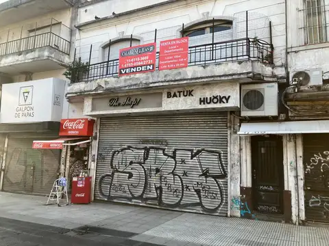 Local comercial con departamento en lote propio