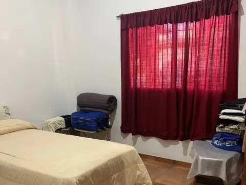 * DEPARTAMENTO EN PLANTA BAJA 3 AMBIENTES * AMPLIO PATIO *