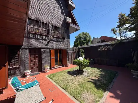 Alquiler Importante Casa en Barrio San Carlos