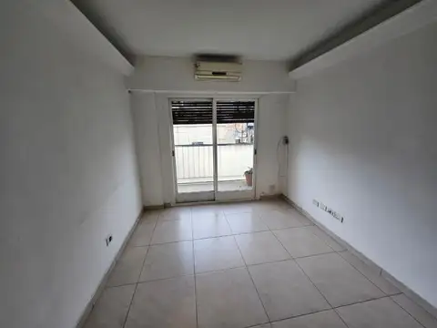 Luis Viale 200, Piso 1°