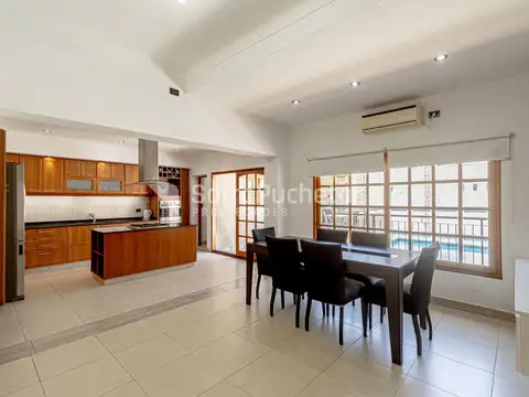 Casa 5 ambientes con 2 baños