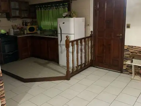 tacuari 600, Piso 0