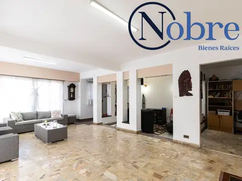 Casa 7 ambientes con 4 baños