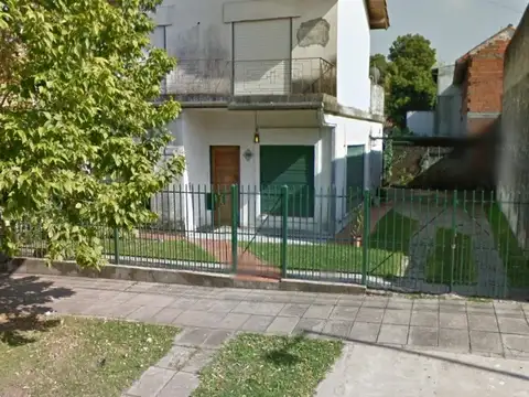 Venta Casa Bella Vista a refaccionar