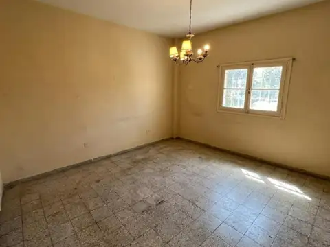 Amplio PH tipo casa con patio y jardin - Villa Ballester