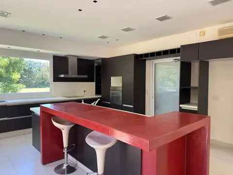 Casa  en Alquiler en Armenia  Club de Campo, Pilar, G.B.A. Zona Norte