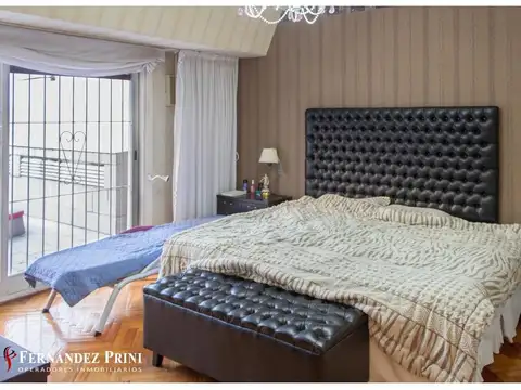 Departamento en Venta con 2 cocheras