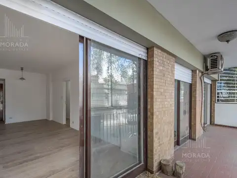 Venta departamento 4 amb con dependencia Flores