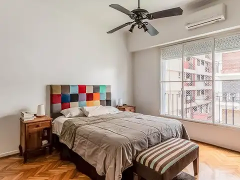 Semipiso al frente 4 ambientes con dependencia - Recoleta - Muy luminoso 