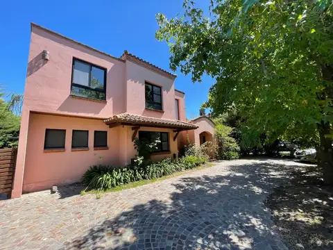 Casa en Venta de 4 dormitorios