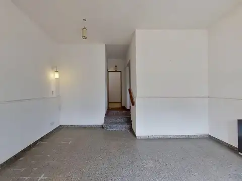 Depto Tipo Casa en Venta en Banfield, USD 78.000