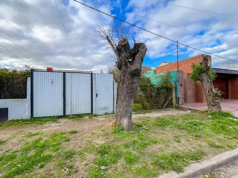 calle 123 e/ 65 y 66 1600