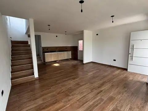 CASA EN VENTA 3 DORMITORIOS A ESTRENAR VILLA SAN NICOLAS