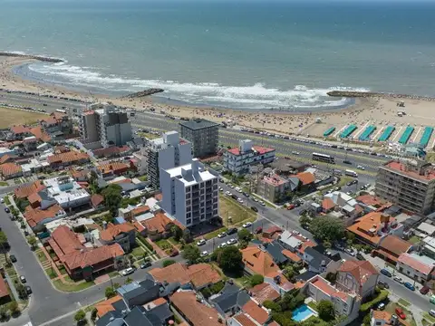 Departamento en Venta en Parque Luro, USD 179.900