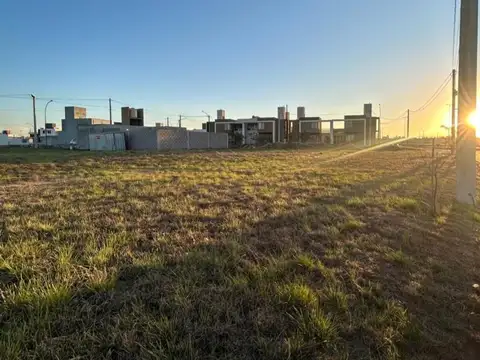 LOTE EN VENTA EN VALLE CERCANO , LOS ARCOS