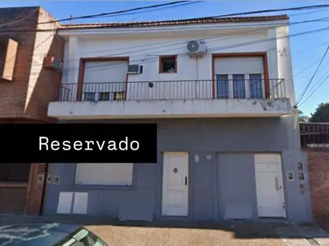 PH DE 3 AMB. C/PATIO Y TERRAZA.