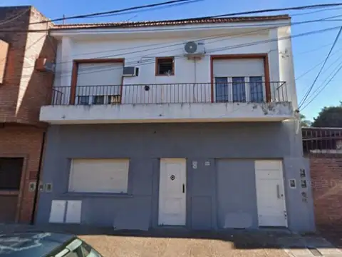 PH DE 3 AMB. C/PATIO Y TERRAZA.