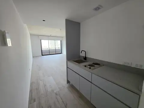 Avenida Hipólito Yrigoyen 1400