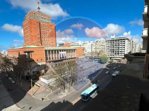APARTAMENTO EN 18 DE JULIO FRENTE A LA INTENDENCIA