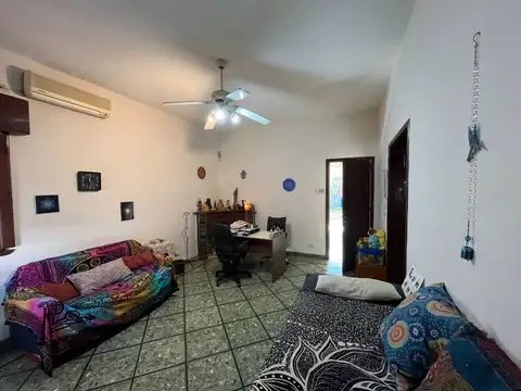 Casa Olivos 3 ambientes con cochera