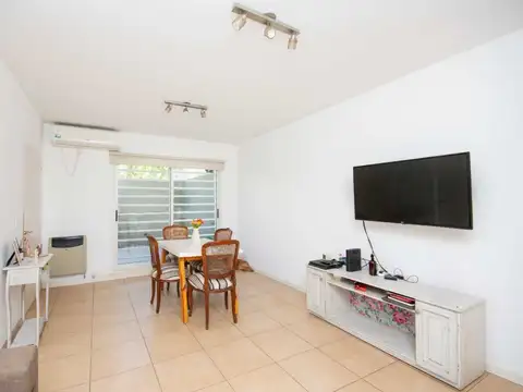 VENTA DTO. TIPO PH 3 AMB. PB C/PATIOS-APTO CREDITO